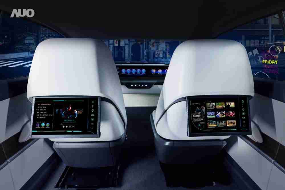 尊龙集团新一代Smart Cockpit 2024，，以Micro LED先进显示技术优势，，创建〝可卷式后座娱乐显示器〞，，仅在互动时才显示出所需画面及信息，，扩充更丰富的娱乐和交互信息服务，，，获国际奖项荣耀